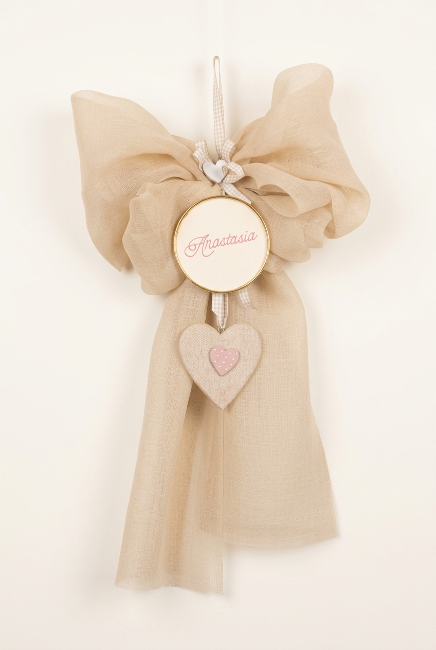 Fiocco nascita beige Anastasia, foto da studio